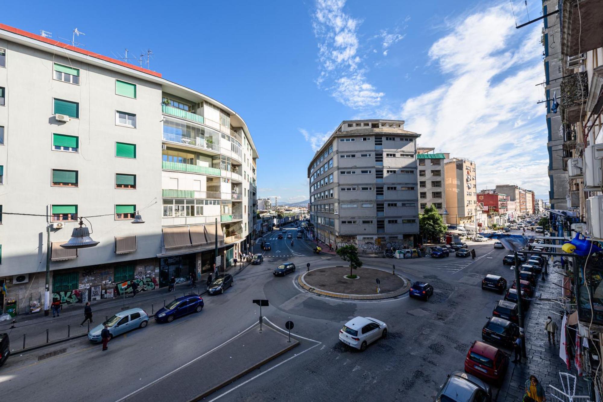 Napoli Centrale Di Fabio E Veronica Lt Екстериор снимка
